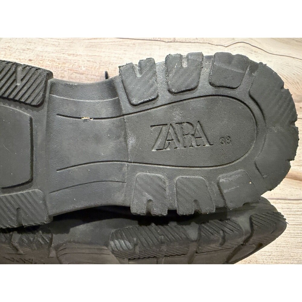 Zara Trainer Style / Technical Ankle Boots in monochrome black 38/7.5 - Picture 6 of 7